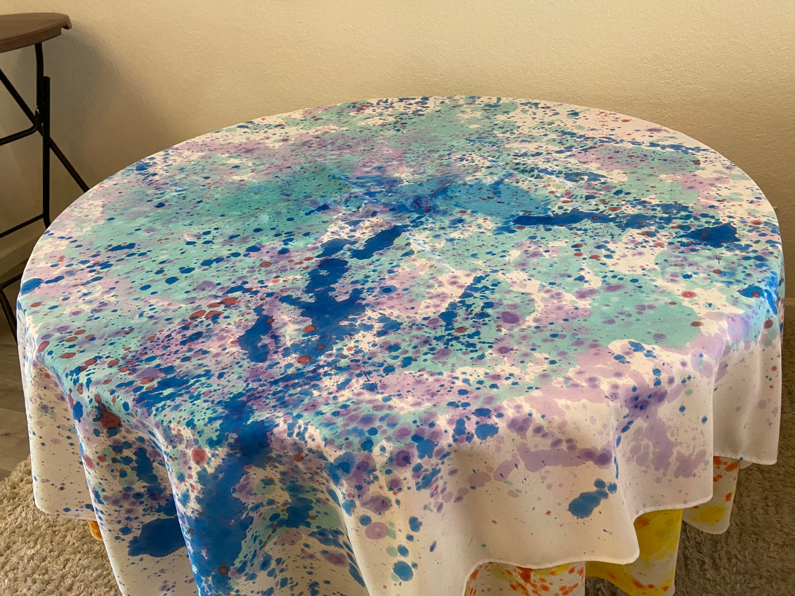 SATIN 70" Square Tablecloth