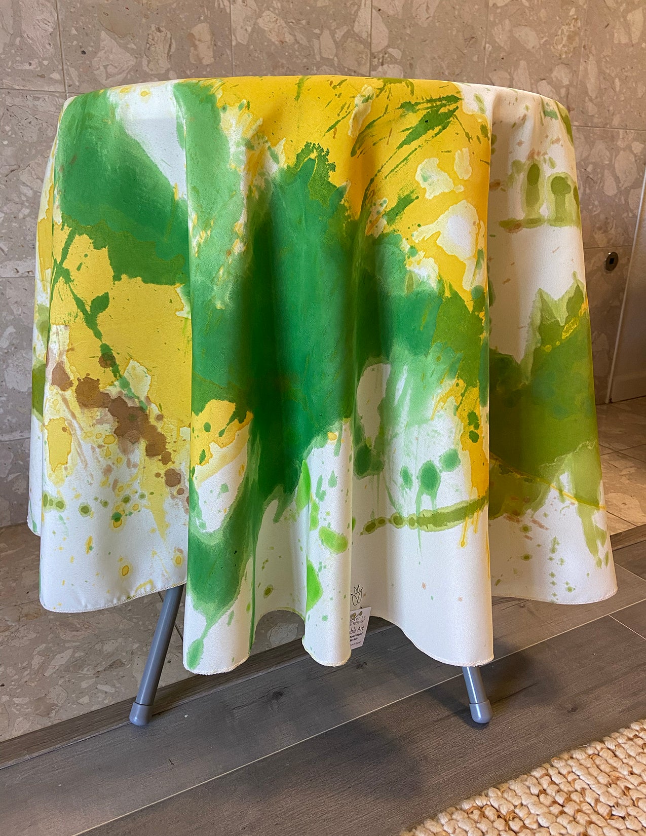 NEW  70" Round Tablecloth